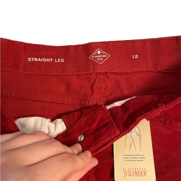 NWT bright red st. John’s Bay jeans straight leg - Picture 3 of 6